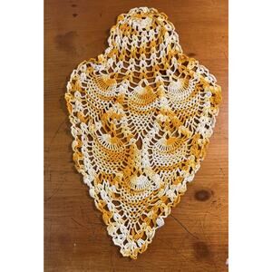 Vintage Orange White Crochet Doily Pineapple Stitch Scalloped Edge Retro